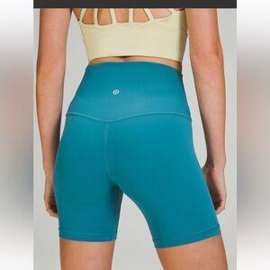 lululemon  Align High-Rise Bike Shorts 7” Size 4 
Excellent condition